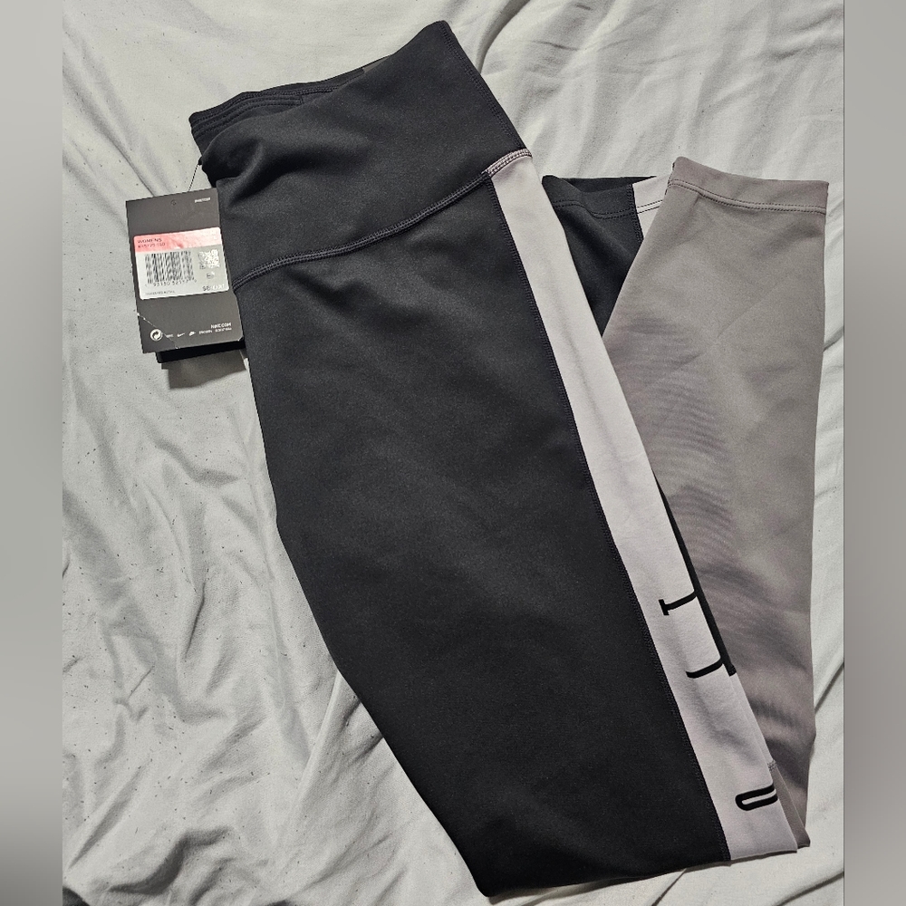 Nike Mid Rise Leggings